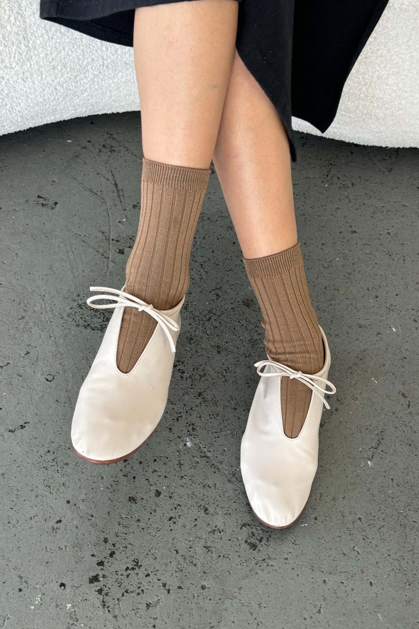 Le Bon Shoppe — Her Socks (MC cotton) - Dark Tan — view 2