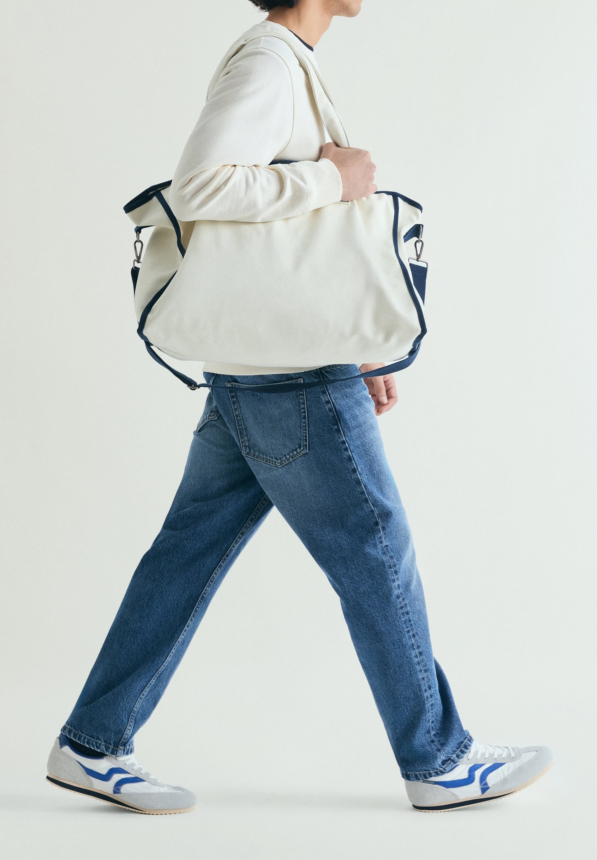 Scalpers — Contrast Travel Bag — view 2